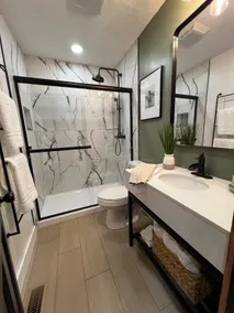 Luxury Creekside Cottage - Image 3