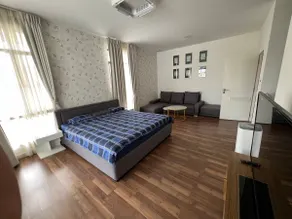 Amy's homestay modern two-story detached villa near airport, mega mall - Image 3