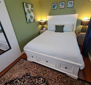 Atherton Apartment with Views and Breakfast Hamper - Image 5