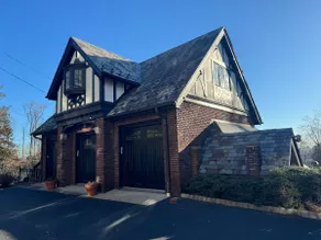 Mountaintop Carriage House with Tennis Court - Image 2