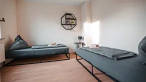 Flexhome stylish apartment - Image 4