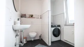 Flexhome stylish apartment - Image 3
