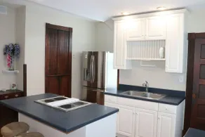 Family Suite at Wayside inn, Restored 1911 Home - Image 5