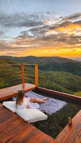 Infinite, magnificent view of valleys and mountains - Image 3