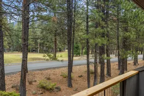 Beautiful Golf Home-Black Butte - Image 4