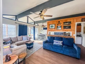 Waterfront Getaway! Fish from a Private Dock! - Image 2