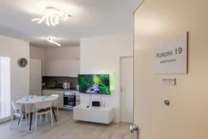 Foroni19 Apartment (15-minute walk to the center) - Image 4