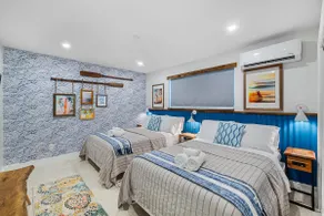 The SurfSide Hideout - Charming/Cozy/Central - Image 2