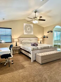 Immaculate Home In Aurora - Image 5