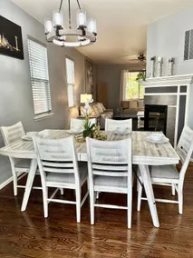 Immaculate Home In Aurora - Image 4