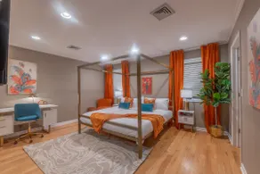25% OFF AUG 2 King Beds Central A/C Train 5 NYC 30 - Image 2