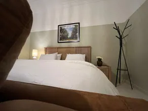 Boutique house with bedroom and self check-in - Image 4