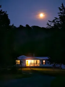 Providence Landing Guesthouse - Image 2