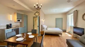 Villa in Burgundy, gatherings and group stays - Image 4