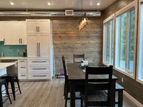 Falcon Lake townsite beauty - Image 4