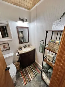 Knotted Oak Cabin - Image 5