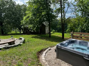 Right Angle Country*Remote*Hot Tub~NO Cleaning FEE - Image 2
