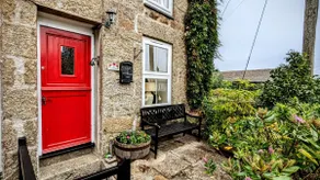 Stylish 2-BR cottage near Mousehole - garden and and parking - Image 3