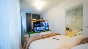 Luxurious Jacuzzi Apartment near Paris - Image 3
