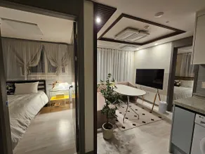 Gimpo Airport/Dogs allowed/2 rooms, 2 beds/New construction/20 minutes to Hongdae/Parking available/Kachisan Station/Hwagok Station/Elevator - Image 2