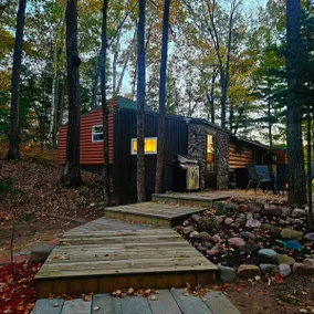 Updated Cozy Lakefront Cabin On Private Lake - Image 5