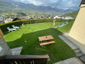 Charming cottage with mountains views - Image 4