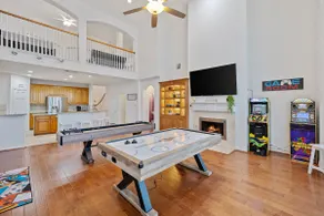Beautiful Mansion w/ Pool + Huge Gameroom - Image 5