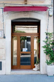 Alcove of the Griffins - Image 4