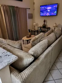 Lg COZY home 5 beds 3 bathrooms/Gameroom! NO PETS! - Image 2