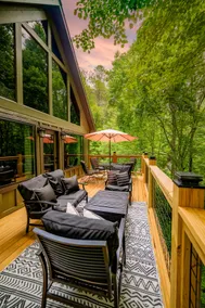 “Not Your Grandma’s Cabin” King Loft/WIFI/Hot Tub! - Image 5