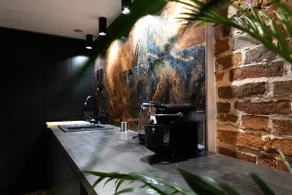 Studio at the Main Railway Station - Image 3