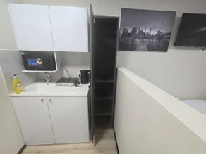 Stylish Studio with a Boutique Feel - Image 2