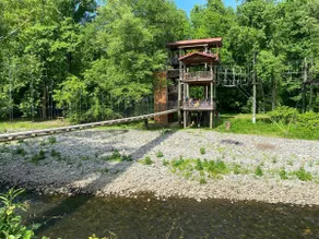 Log cabin with Wellness feature - Image 5