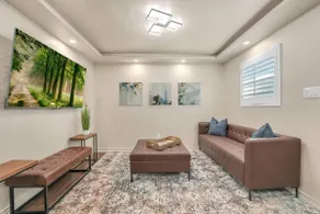 Oak's Beautiful Contemporary Suite #01 - Image 5