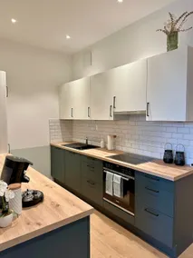 STAY - Deluxe City Apartment M17 - Image 3