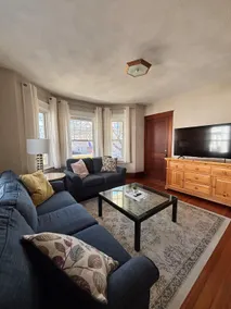 Cozy, 3 bed retreat near downtown - Image 2