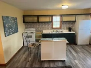Cabin-Inspired Studio - Image 4