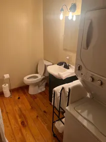 Cabin-Inspired Studio - Image 5