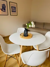 Central apartment with Alpine views - Image 3