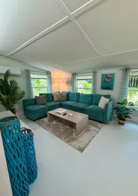 Shady Acres Owner’s Suite - Image 2