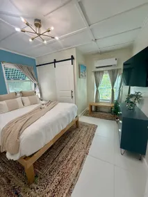 Shady Acres Owner’s Suite - Image 3