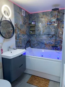 Studio with jacuzzi near Paris - Image 5