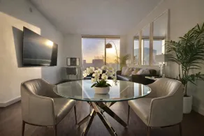 LA Penthouse Suite, 1 Bedroom / 1 Bathroom [POOL | GYM | VIEWS] - Image 2