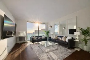 LA Penthouse Suite, 1 Bedroom / 1 Bathroom [POOL | GYM | VIEWS] - Image 3