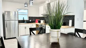 5 bedrooms 7 beds total including private casita - Image 4