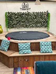 Comfortable house with pool and hot tub - Image 4