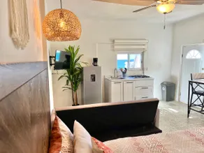Cozy Beachfront Studio - Image 4