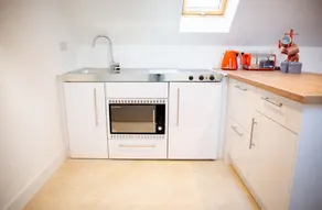 Self-contained gorgeous Flat. - Image 4