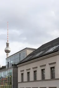 + great studio in the heart of Berlin + 301 - Image 2