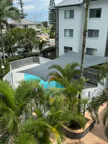 Kirra Beachfront, Oceanviews, Pool, Car Space, AC. - Image 4